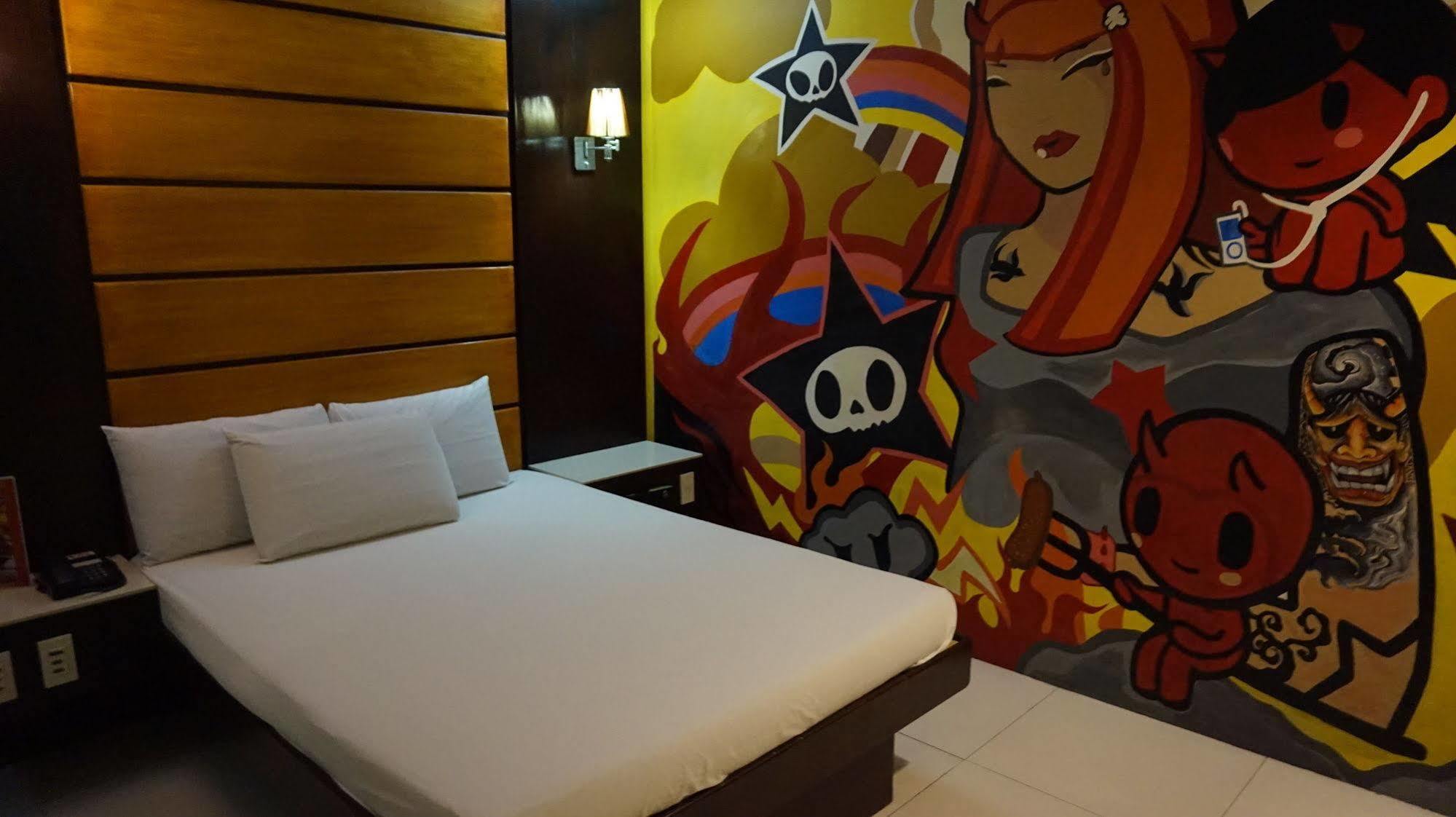 Harts Hotel-Quezon City Exterior foto
