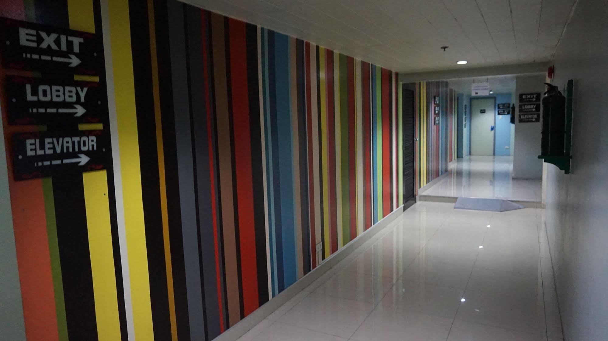 Harts Hotel-Quezon City Exterior foto